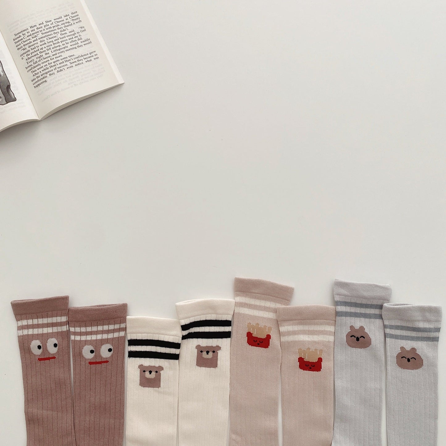 4 Pairs Unisex Striped Cartoon Accessories Socks